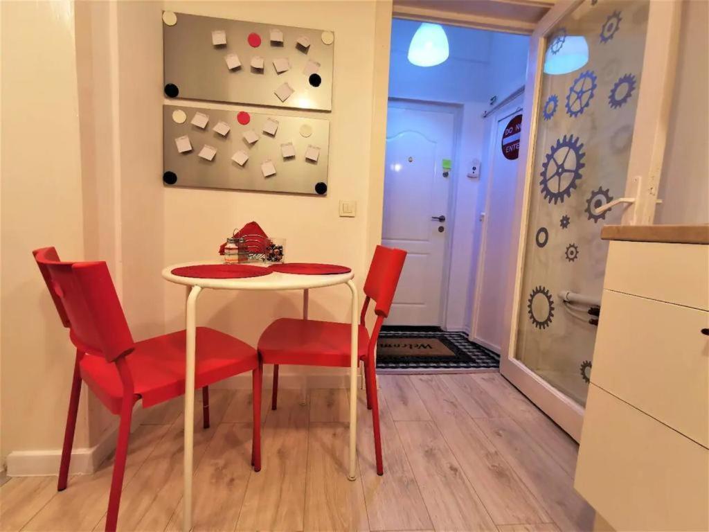 Luxury Piata Universitate Old Town Lägenhet Bukarest Exteriör bild
