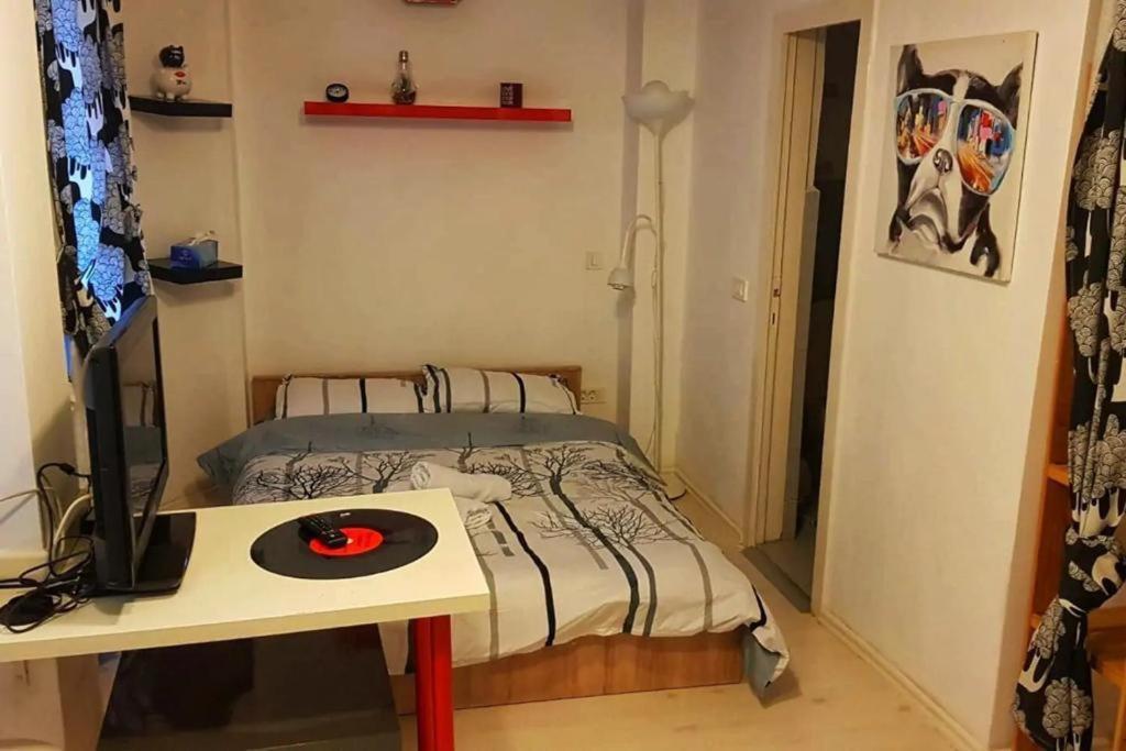 Luxury Piata Universitate Old Town Lägenhet Bukarest Exteriör bild